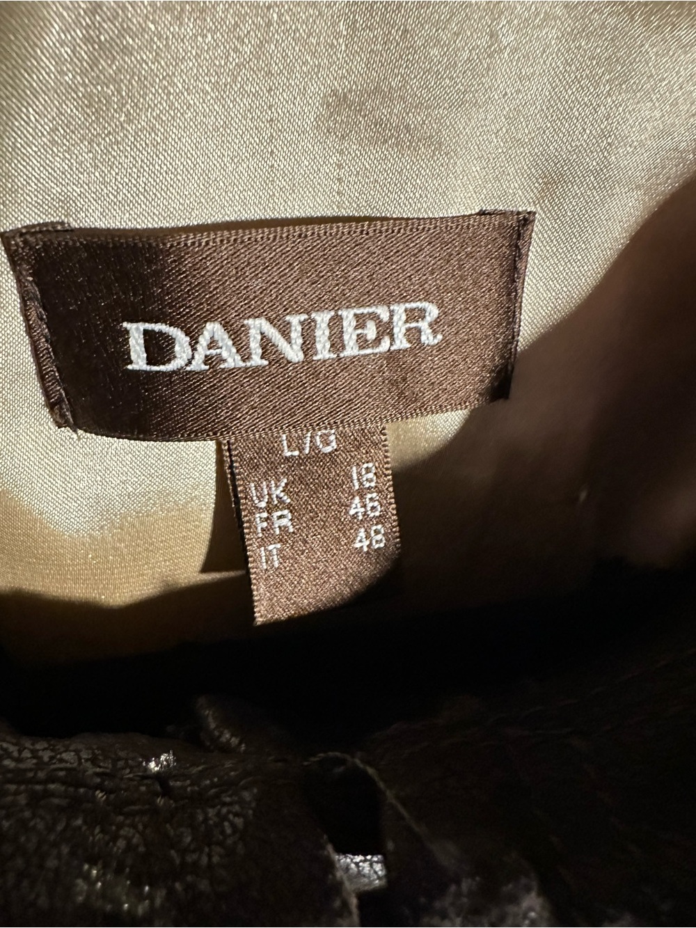 Danier Brown real genuine Leather Snap-Front Jacket with Love Horse inside - Picture 6 of 10
